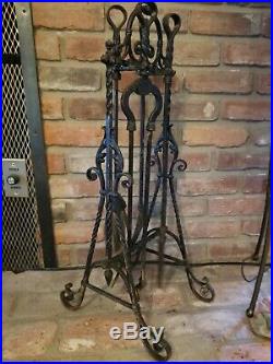 ANTIQUE CAST IRON FIREPLACE TOOL SET & STAND TWISTED CAST IRON Medieval/Gothic