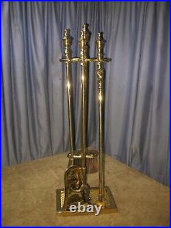BEST Virginia Metalcrafters 5 Piece Brass Fireplace Tool Set VERY GENTLY USED