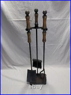 Cast Iron 3 Piece Fire Place Tool Set With Stand VTG