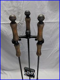 Cast Iron 3 Piece Fire Place Tool Set With Stand VTG