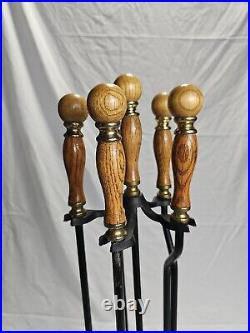 Cast Iron 4 Piece Fire Place Tool Set With Stand Vintage