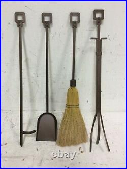 Craftsman Early American 4 Piece Fireplace Tool Set Oil Rubbed Bronze SATSCL-OR