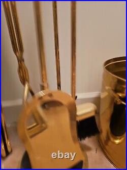 Fireplace tool set Wood And Brass, Bucket And Screen, Great Shape