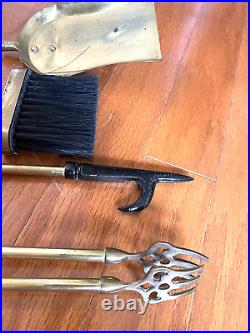 Vintage 1970s Brass Duck Head Mallard Fireplace Tool Set 5 Piece 4 Tool w Stand