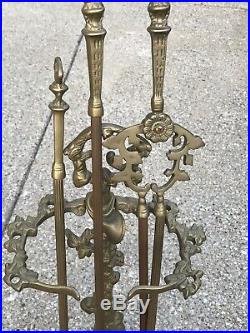 Vintage Brass Fireplace Tool Set Gun Hunting Dog Motif Poker Spade Tongs & Stand