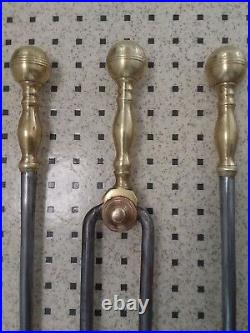 Virginia Metalcrafters Colonial Williamsburg Brass & Steel Fireplace Tools Set