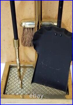 Virginia Metalcrafters Fireplace Tool Set? New? Rare Retired Brass Metal 4 USA