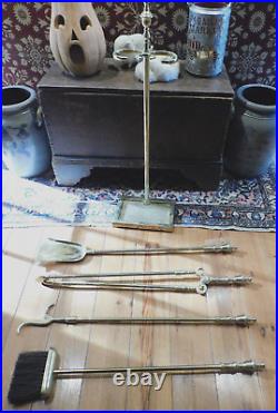 Williamsburg Virginia Metalcrafters / Harvin 5 Piece Fireplace Tools