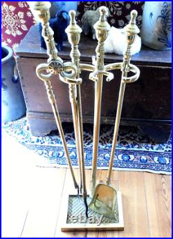 Williamsburg Virginia Metalcrafters/harvin 4 Pc All Brass Fireplace Tools